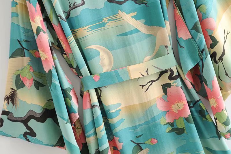 MARGAUX – Midi-length kimono with cranes | Light & stylish
