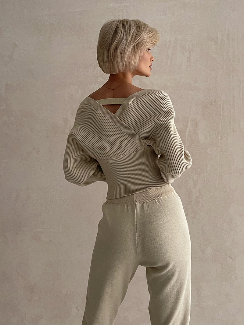 ELSA - V-NECK KNITTED - 2-PIECE SET