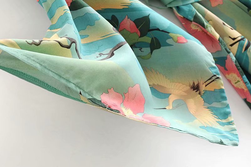 MARGAUX – Midi-length kimono with cranes | Light & stylish