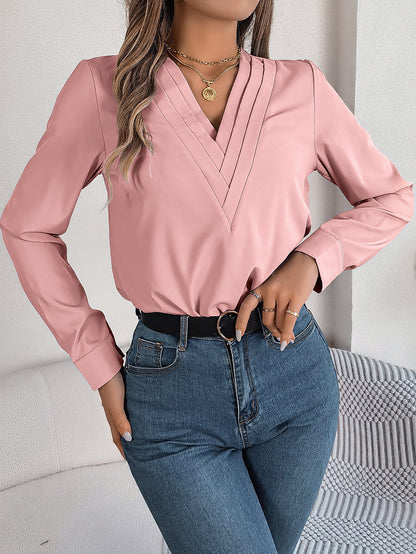 SIGNE – V-neck blouse