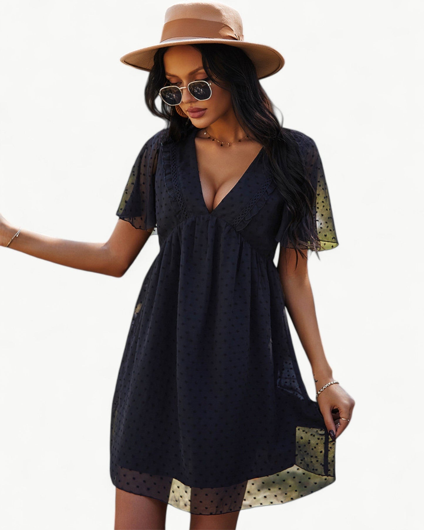 CAMILLE – Airy summer dress with lace details
