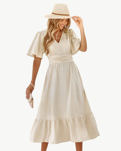 RENÉE – V-neck midi dress with short sleeves – Light and stylish