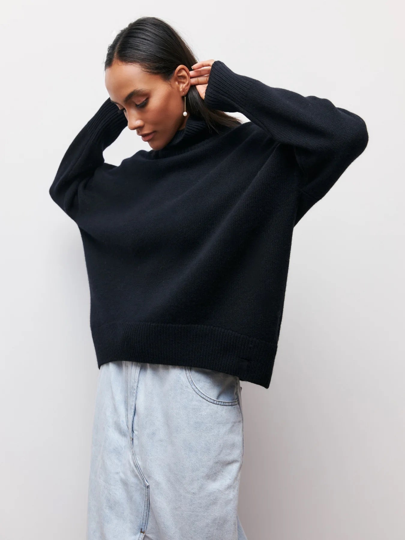 CHRISTINE - OVERSIZE KNITTED SWEATER