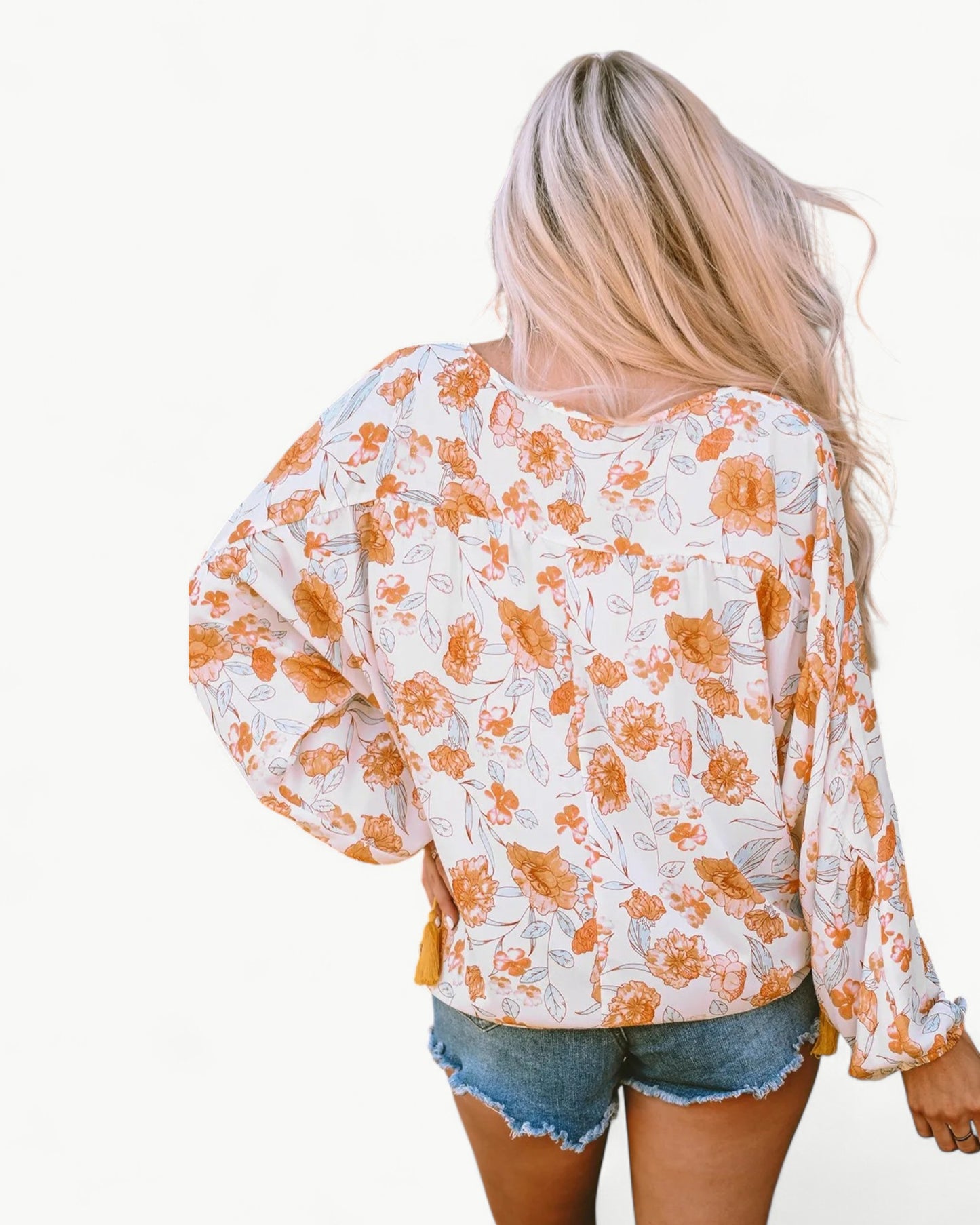 LUNA – Floral v-neck blouse