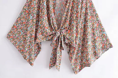 ODÉLIA – Bohemian kimono blouse with tie front & V-neck
