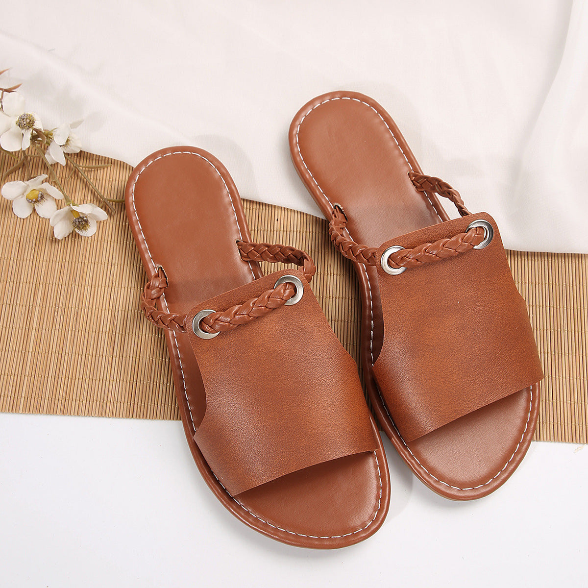 HAILEY – Braided slip-on sandals