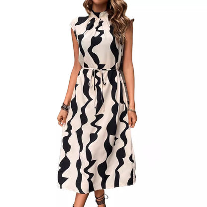 BENOÎTE – Midi Dress with Graphic Pattern | Modern and Expressive