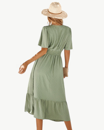 RENÉE – V-neck midi dress with short sleeves – Light and stylish