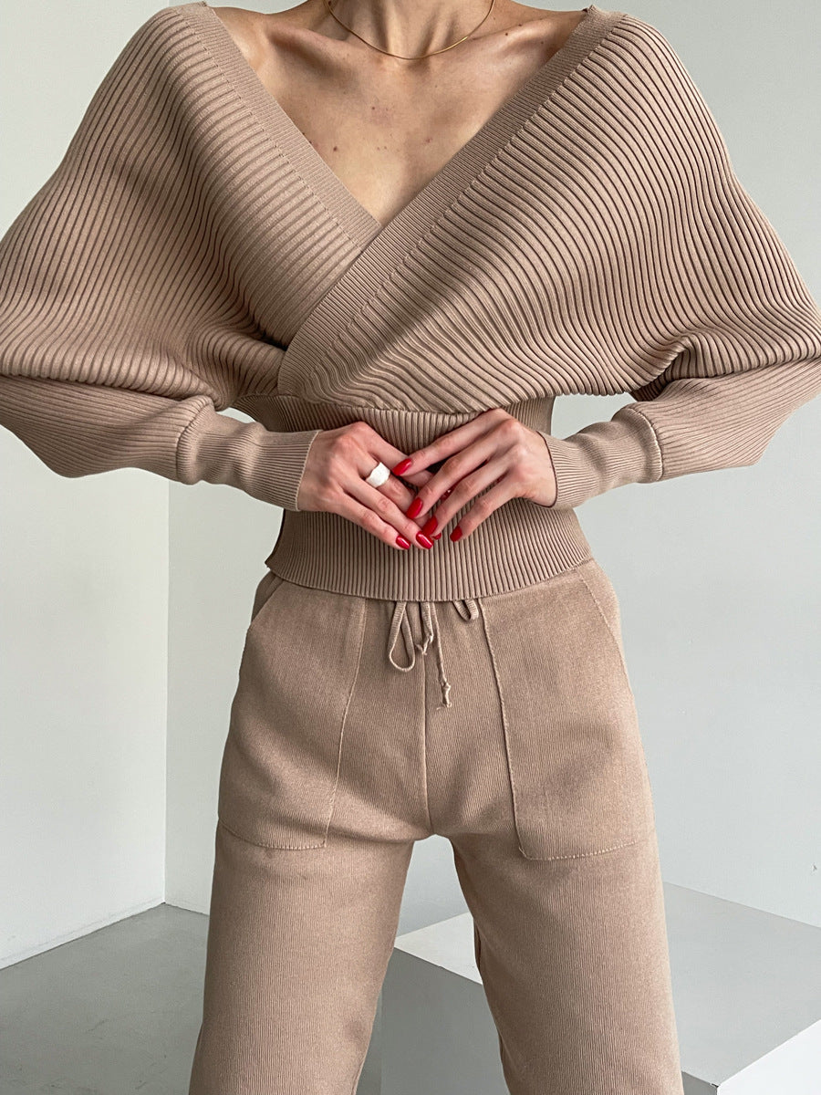 ELSA - V-NECK KNITTED - 2-PIECE SET