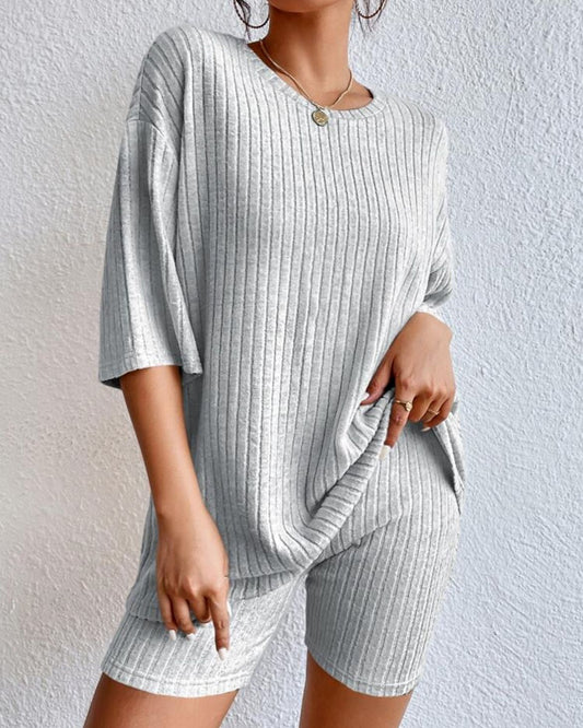 AMÉLIE – Knitted 2-Piece Set with Shorts | Style & Comfort for Spring & Summer