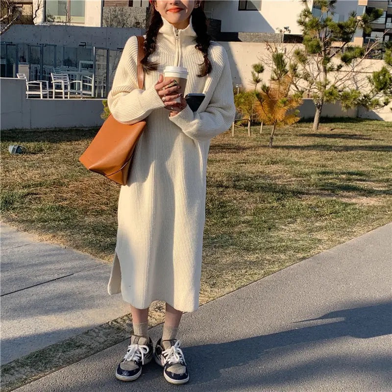 SELMA - HIGH COLLAR & KNITTED - DRESS