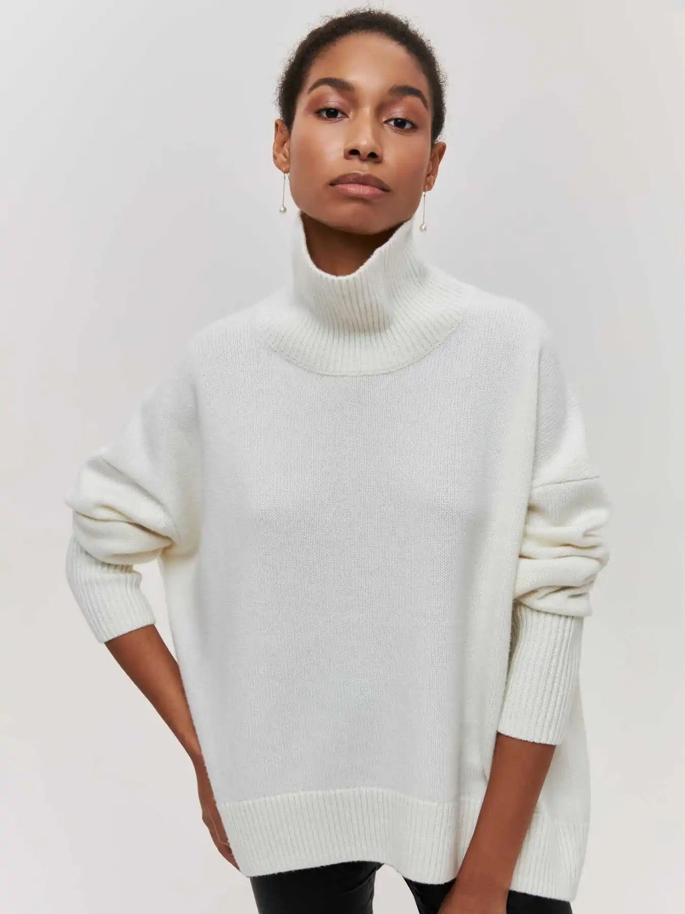 CHRISTINE - OVERSIZE KNITTED SWEATER