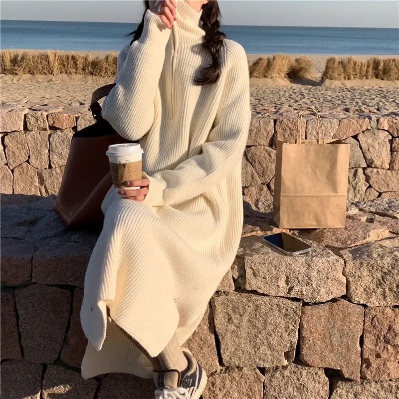 SELMA - HIGH COLLAR & KNITTED - DRESS