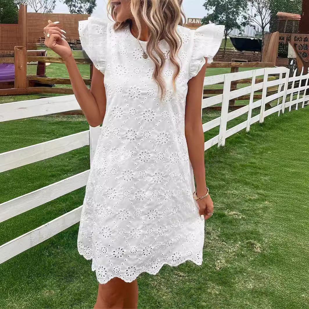 ÉMILIE – White dress with embroidered details | Timeless & charming look