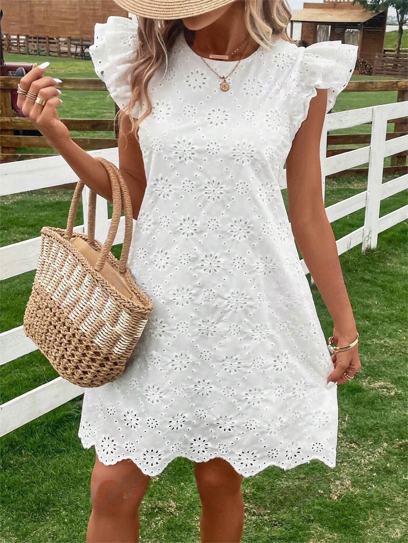 ÉMILIE – White dress with embroidered details | Timeless & charming look