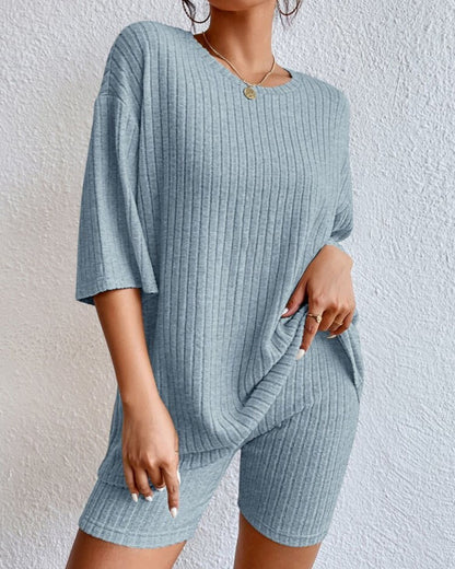 AMÉLIE – Knitted 2-Piece Set with Shorts | Style & Comfort for Spring & Summer