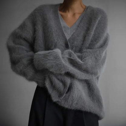 AMELIA - KNITTED & COMFORTABLE - CARDIGAN