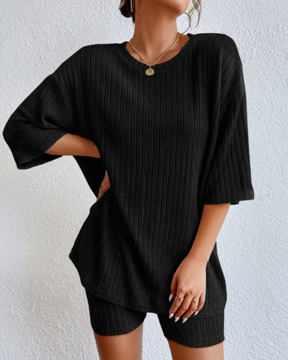 AMÉLIE – Knitted 2-Piece Set with Shorts | Style & Comfort for Spring & Summer