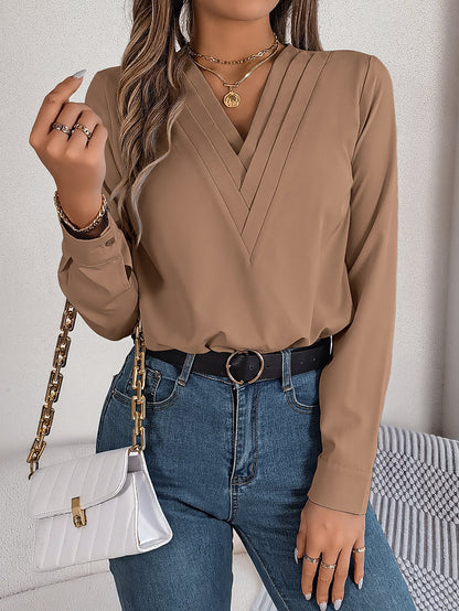 SIGNE – V-neck blouse