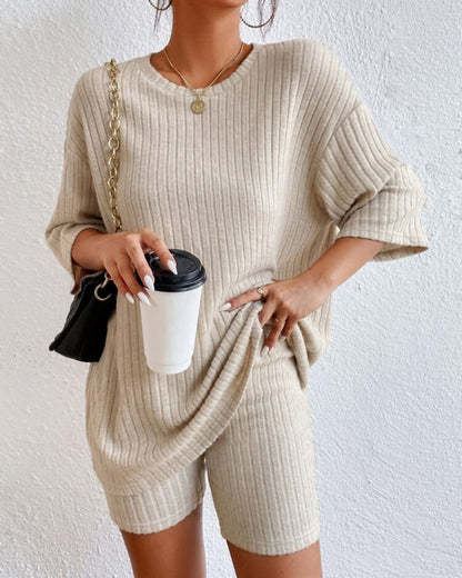 AMÉLIE – Knitted 2-Piece Set with Shorts | Style & Comfort for Spring & Summer