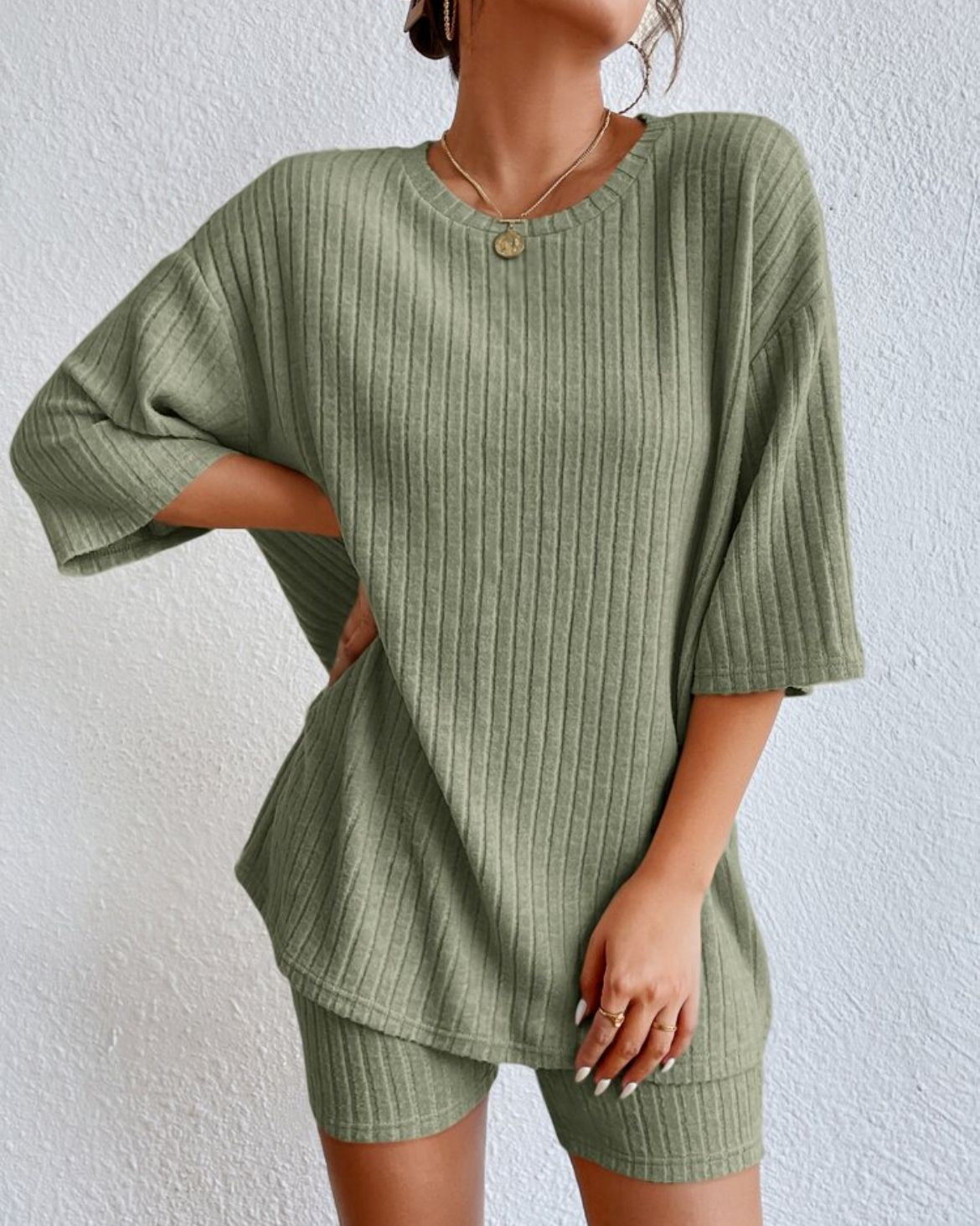 AMÉLIE – Knitted 2-Piece Set with Shorts | Style & Comfort for Spring & Summer